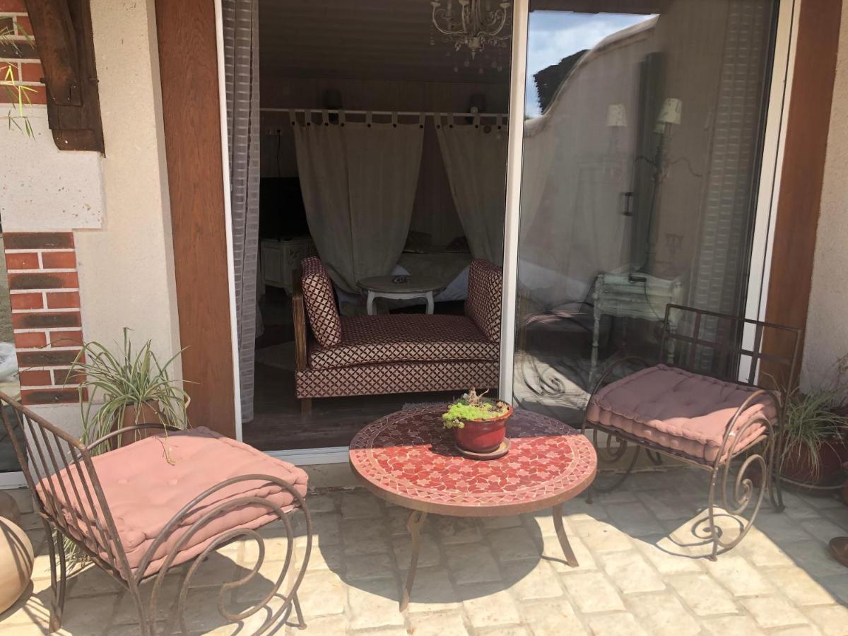 La Maisonnette De Cancan Mont-pres-Chambord Ngoại thất bức ảnh